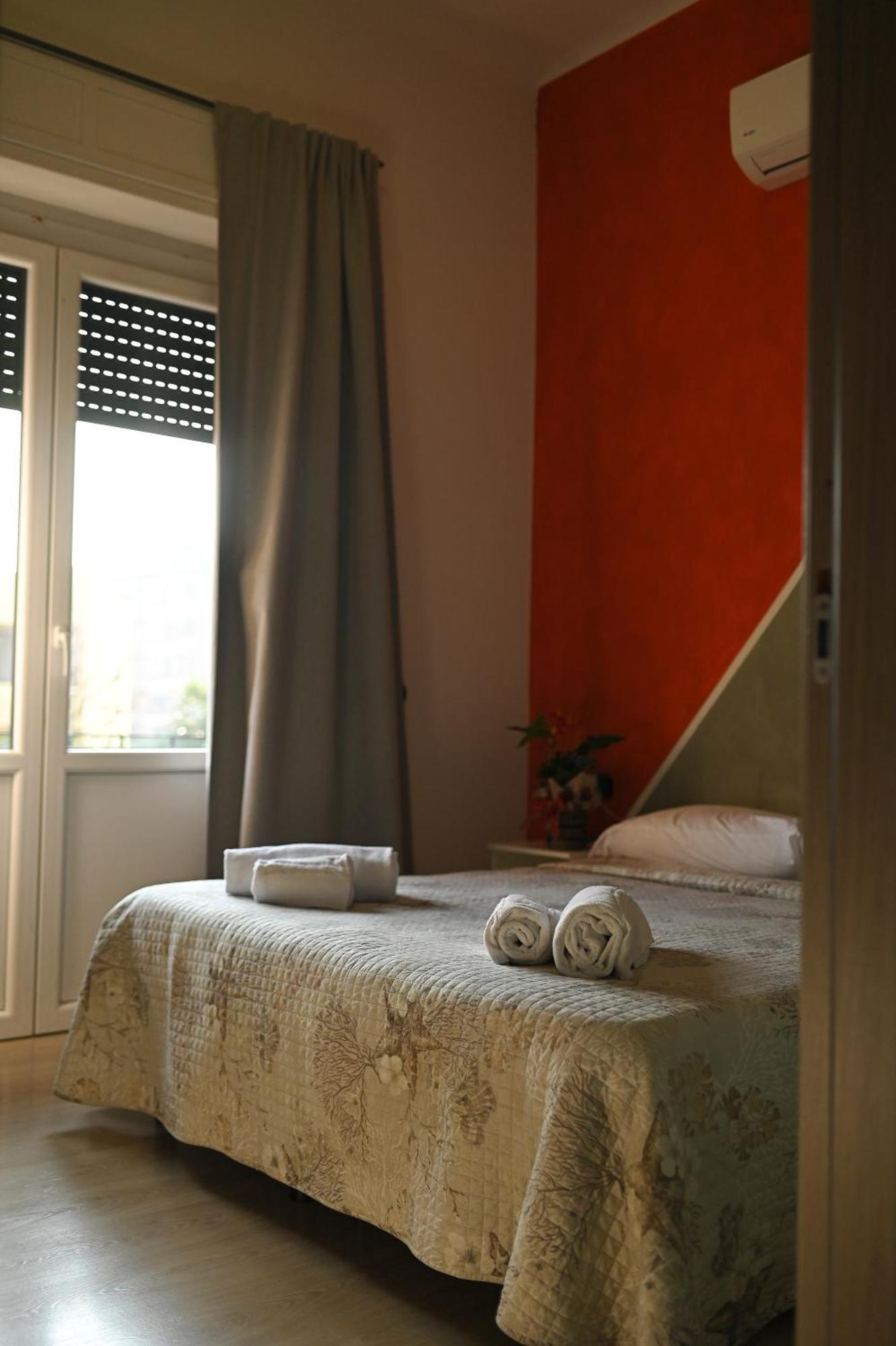 La Gloria Rho Private Rooms Only Buitenkant foto